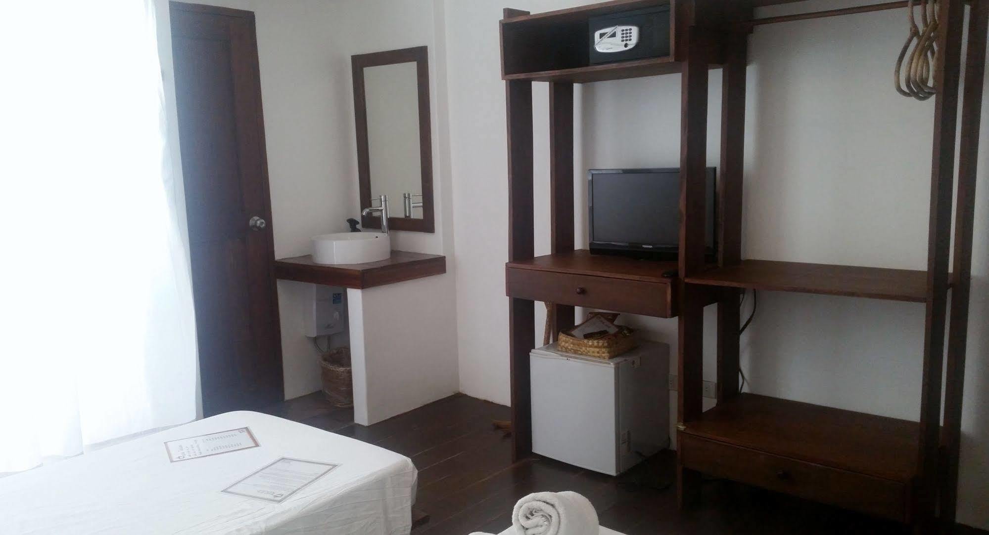 Boracay Coco Huts Hotell Balabag  Exteriör bild
